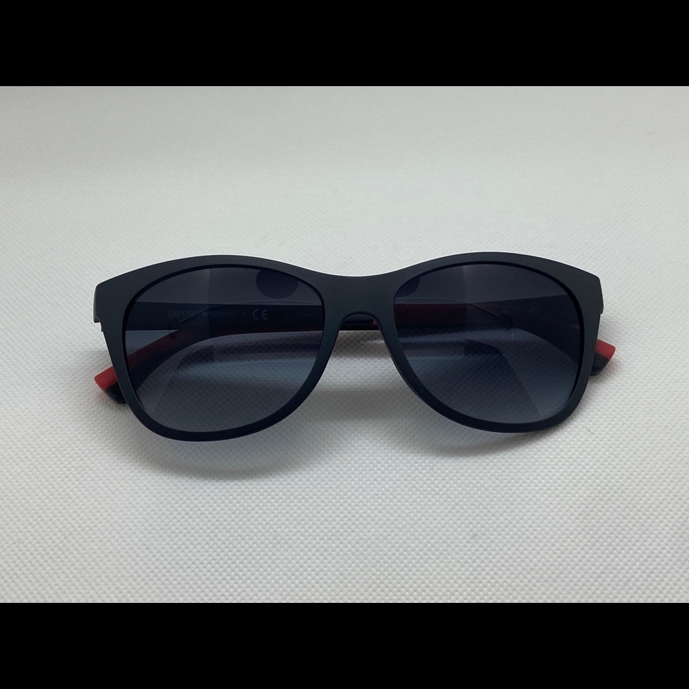 LIKE NEW! Emporio Armani Sunglasses - Picture 2 of 6